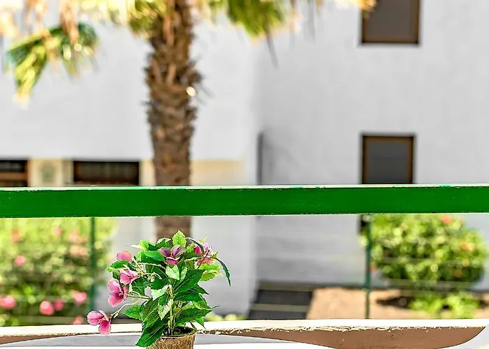 Two Bedroom Apartment, Near Playa De Las Americas, Free Wifi, Pool Apartmán Playa de las Americas (Tenerife)